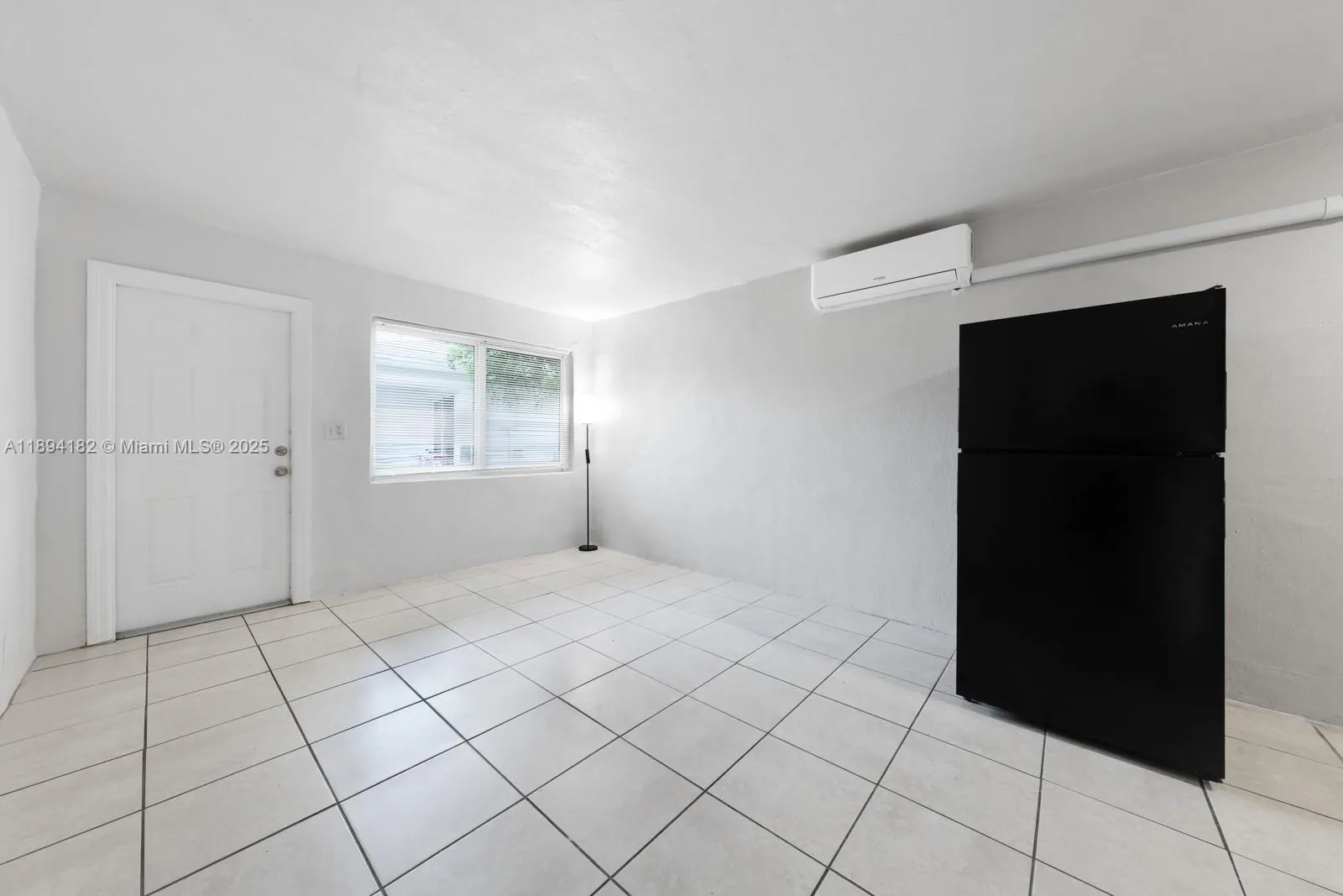 1210 NW 2nd St, #4