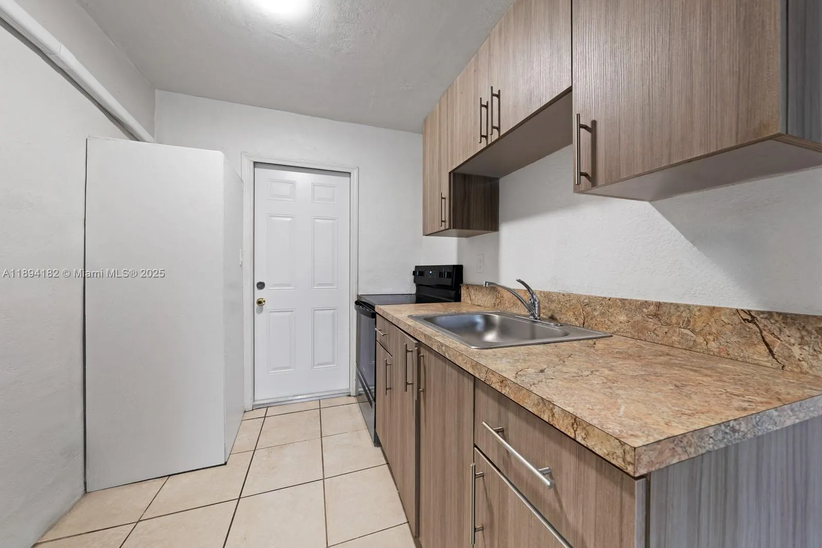 1210 NW 2nd St, #4