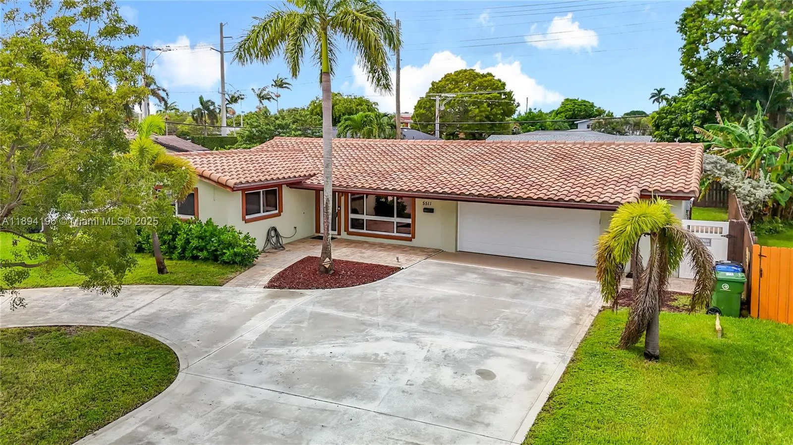 5511 NE 18th Ter