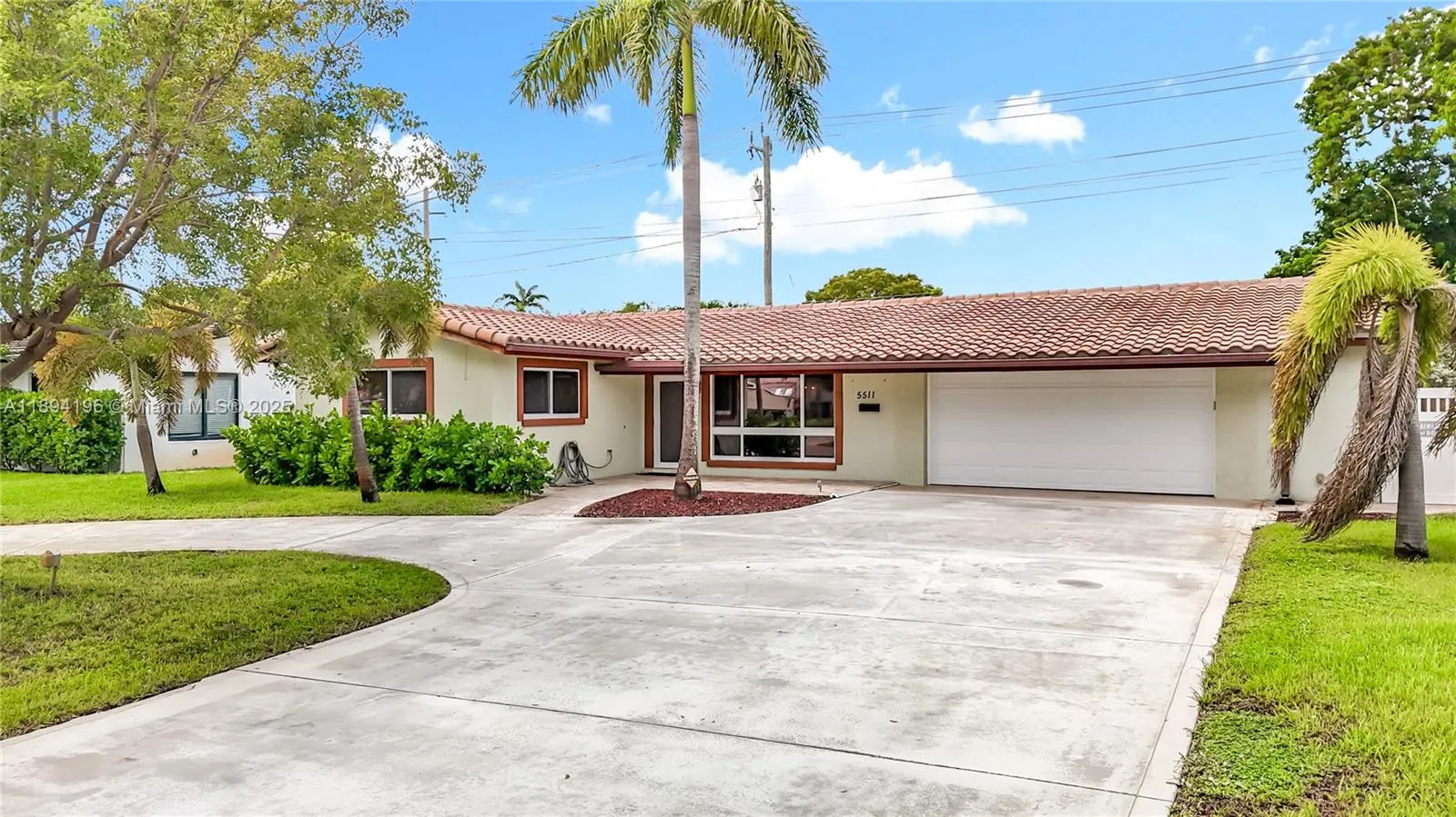 5511 NE 18th Ter