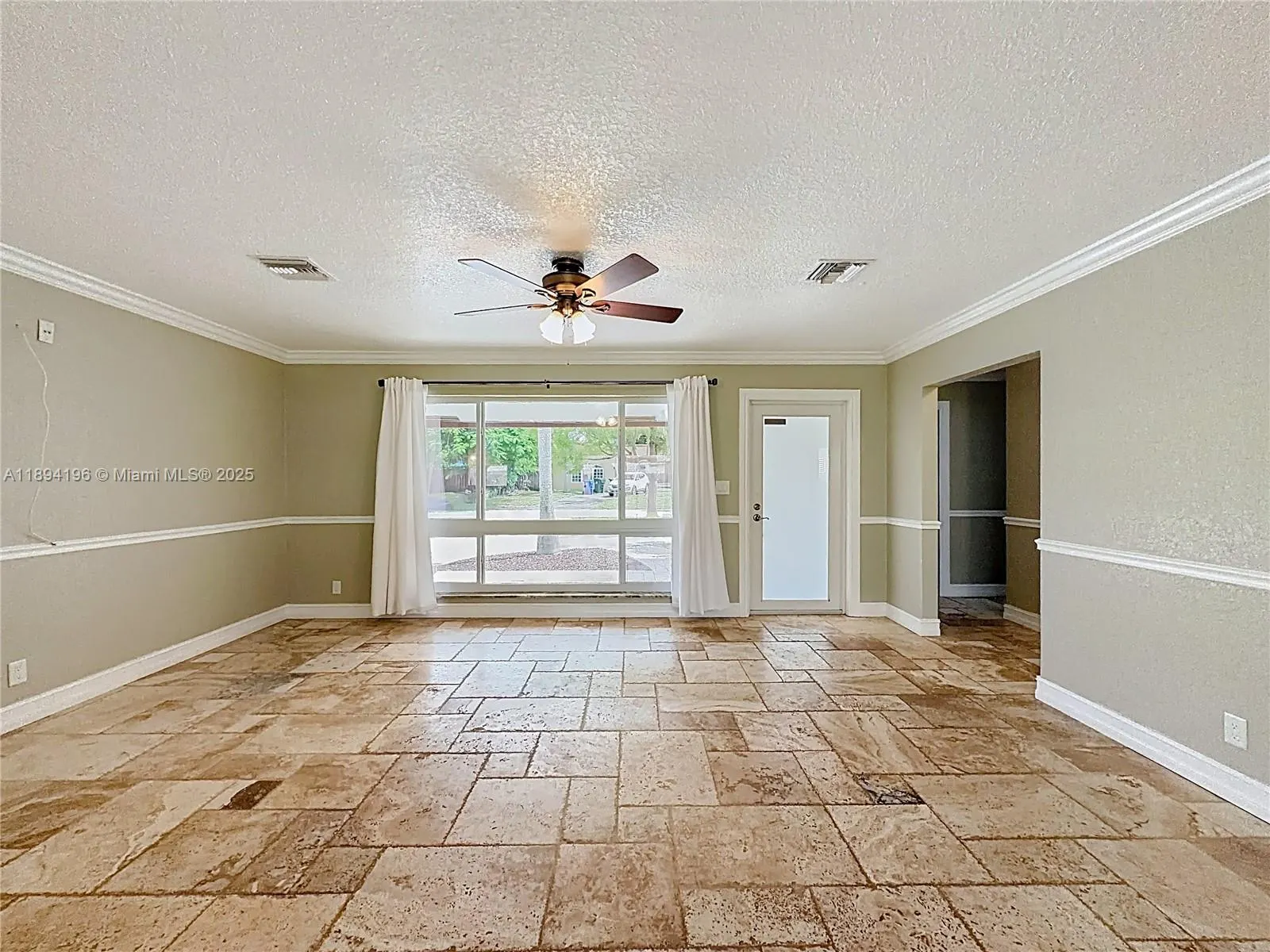 5511 NE 18th Ter