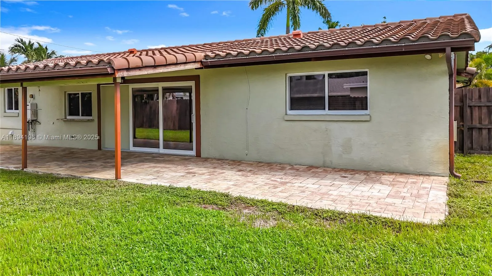 5511 NE 18th Ter