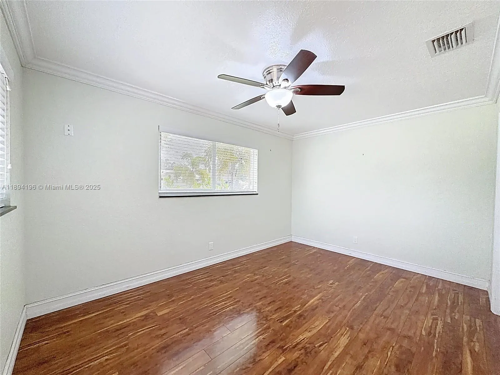 5511 NE 18th Ter
