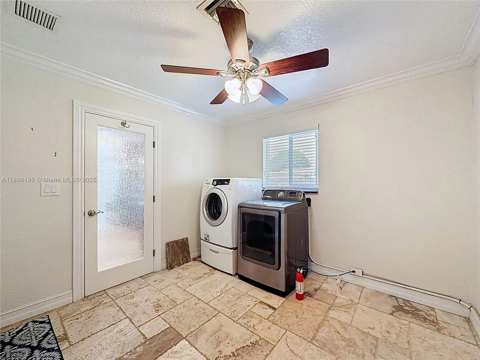 5511 NE 18th Ter