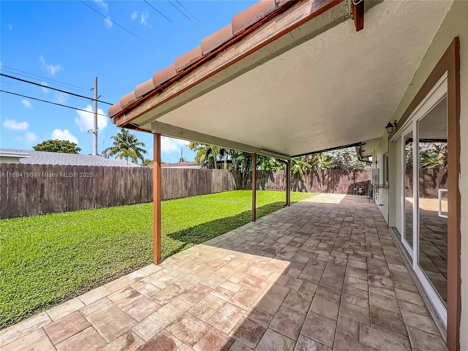 5511 NE 18th Ter