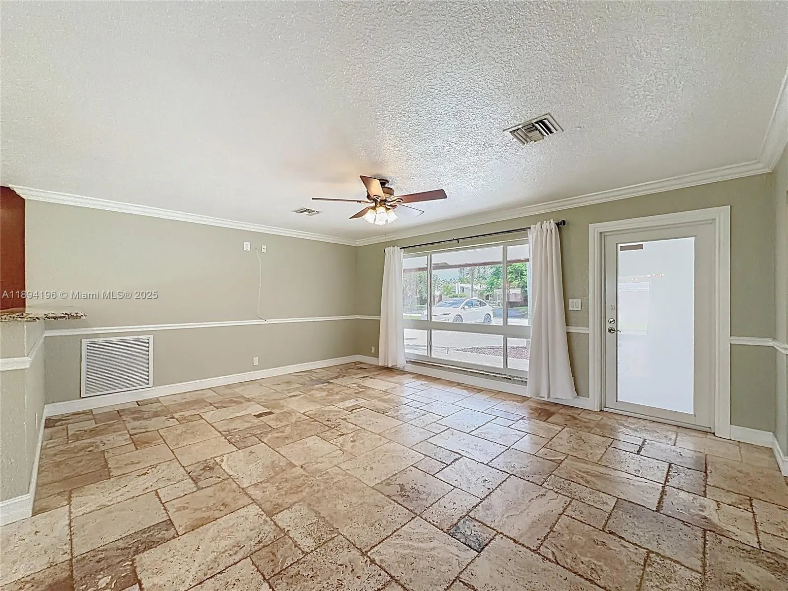 5511 NE 18th Ter