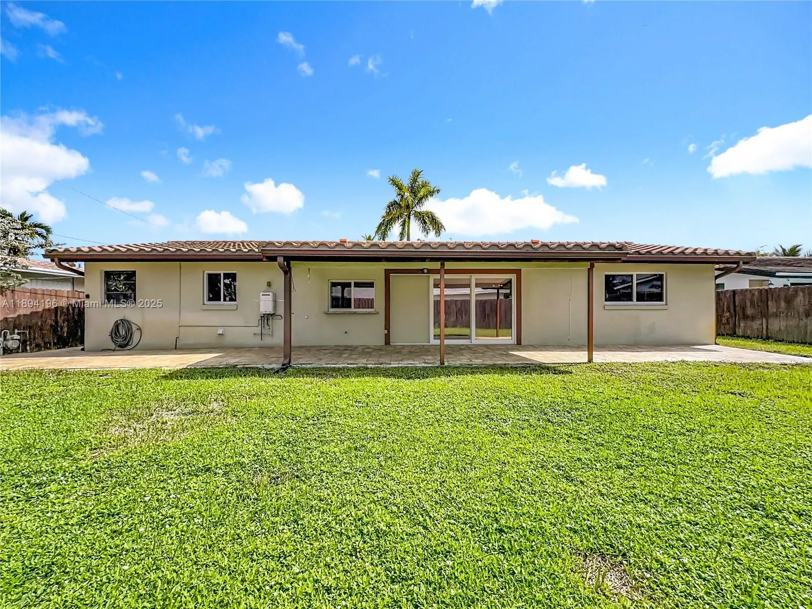 5511 NE 18th Ter