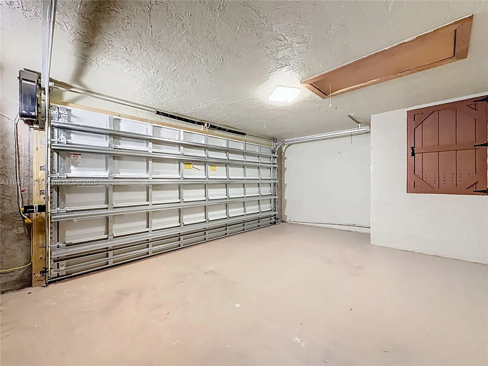 5511 NE 18th Ter