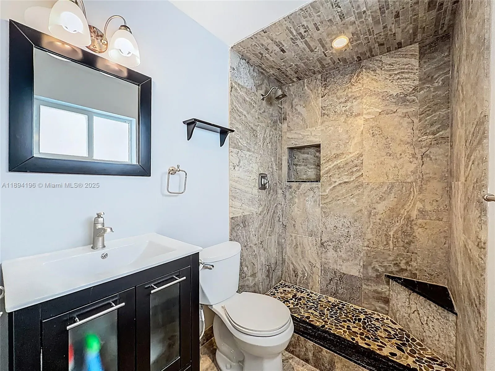 5511 NE 18th Ter