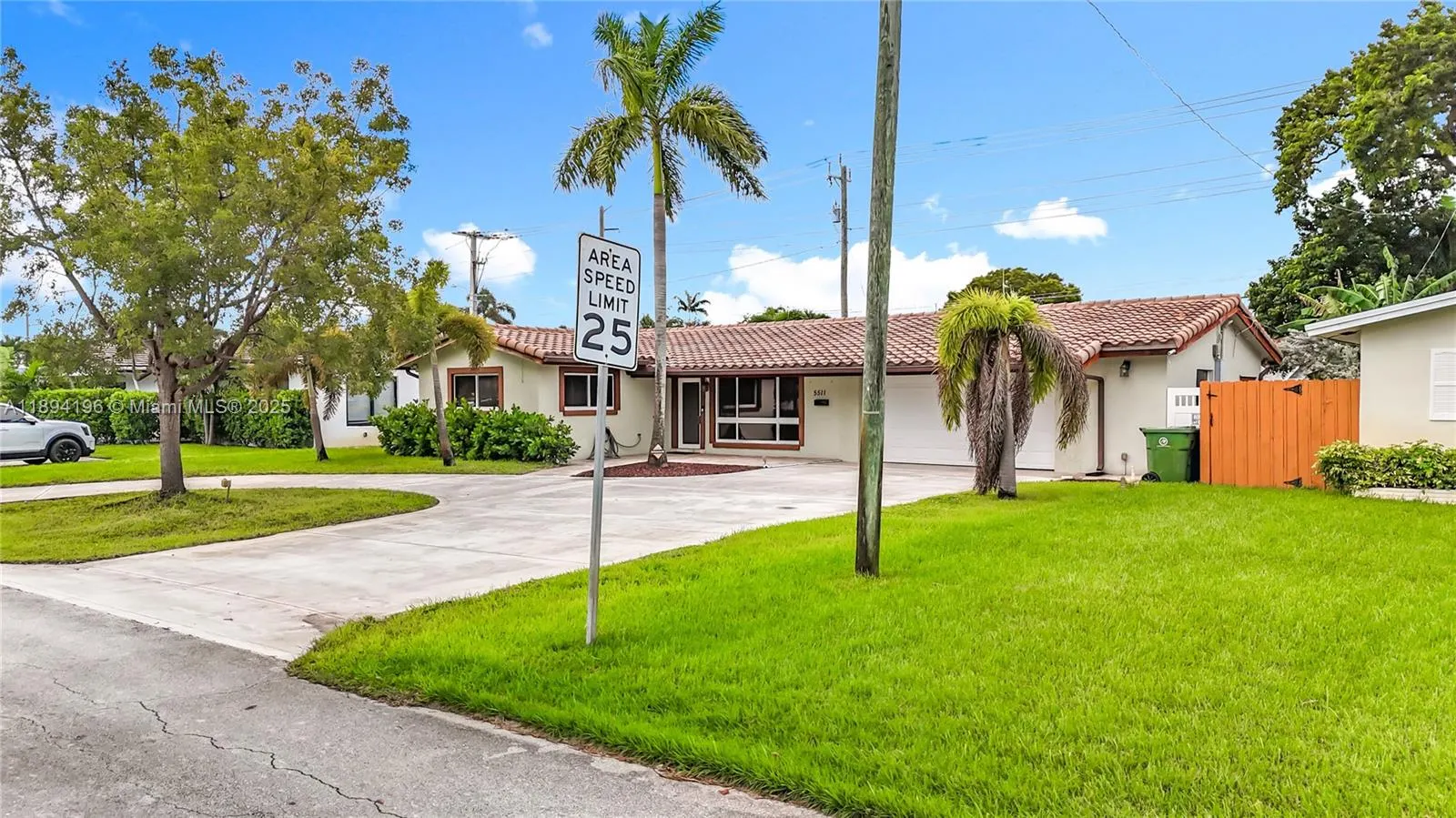 5511 NE 18th Ter