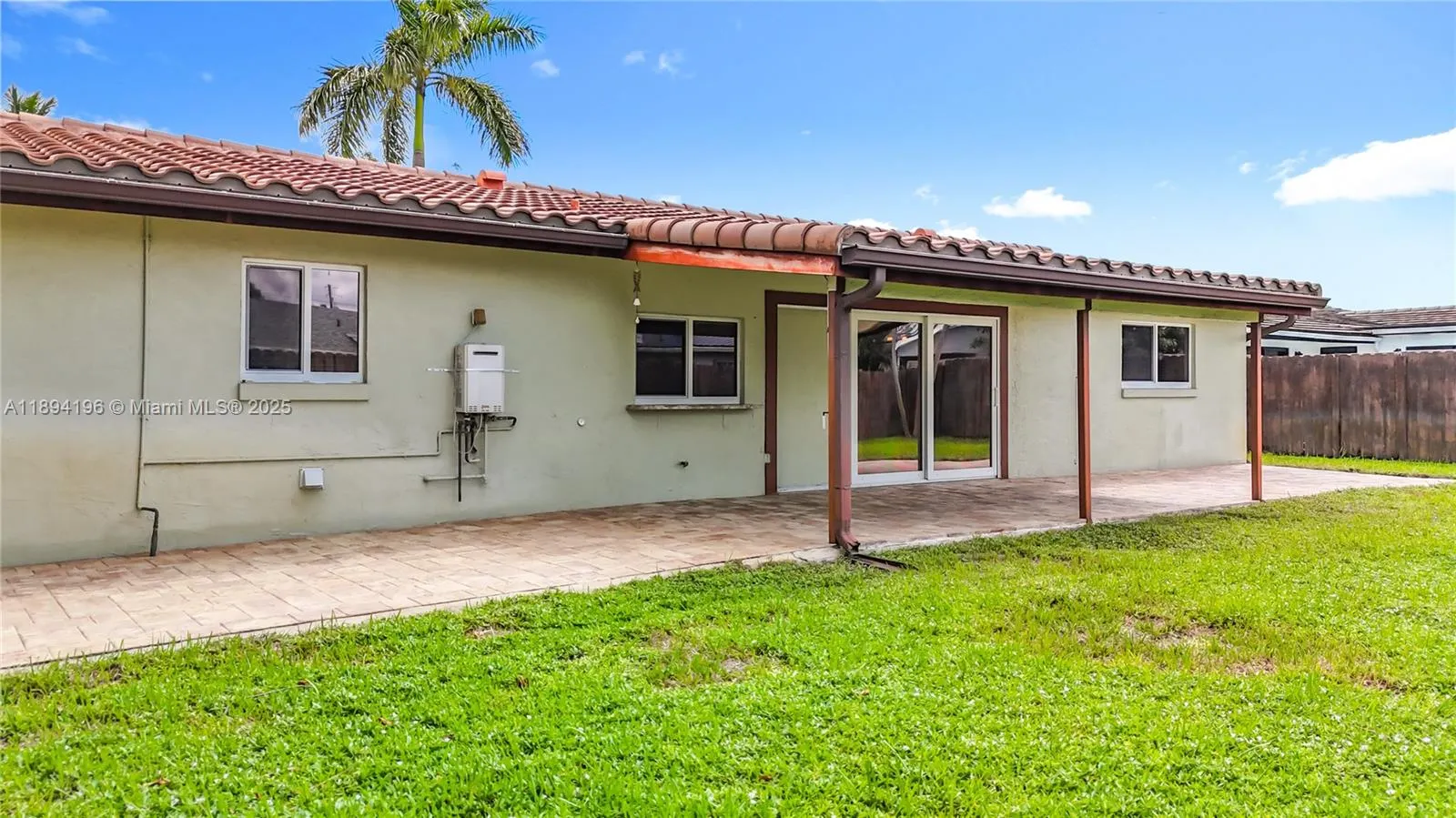 5511 NE 18th Ter