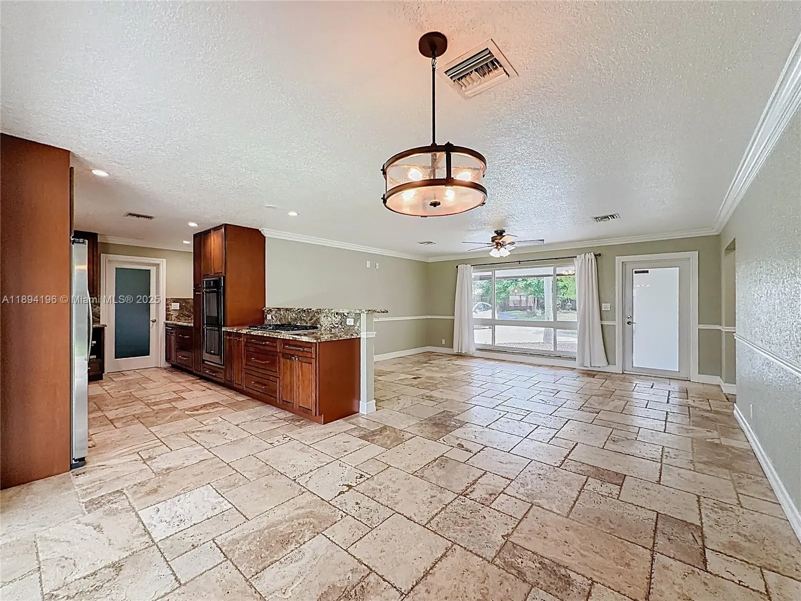 5511 NE 18th Ter