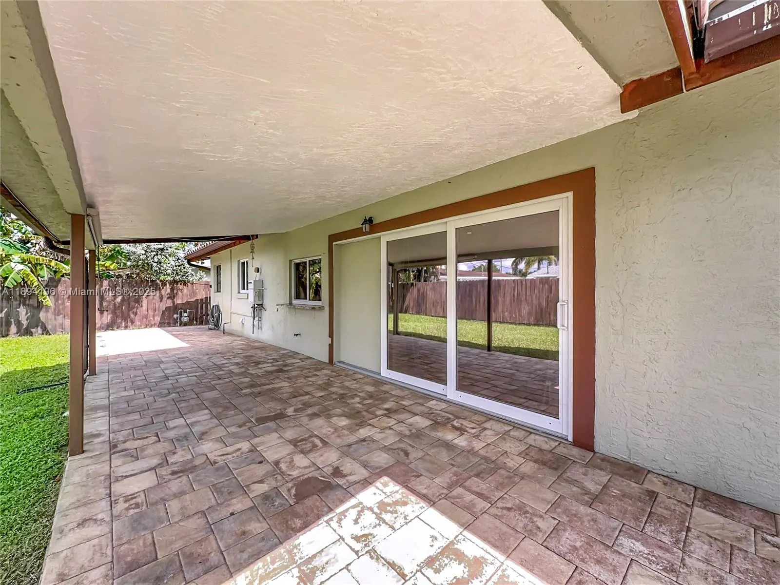 5511 NE 18th Ter