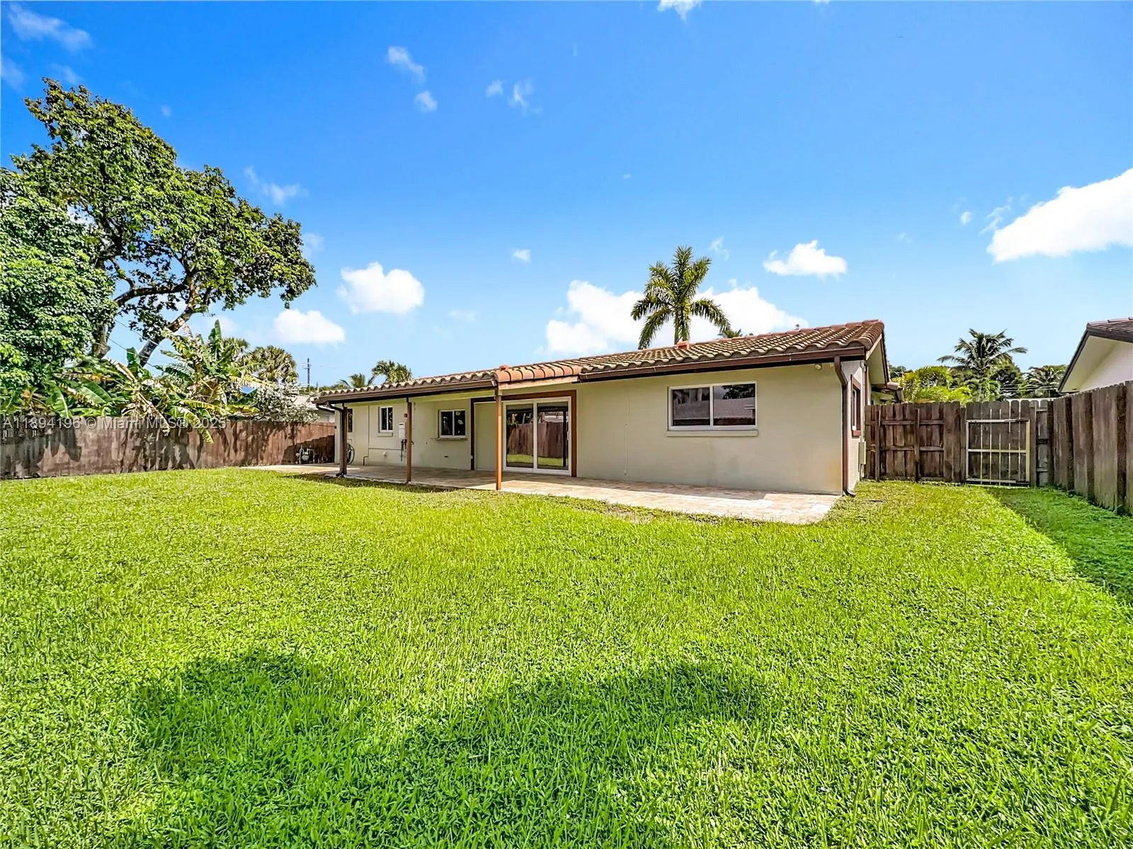 5511 NE 18th Ter