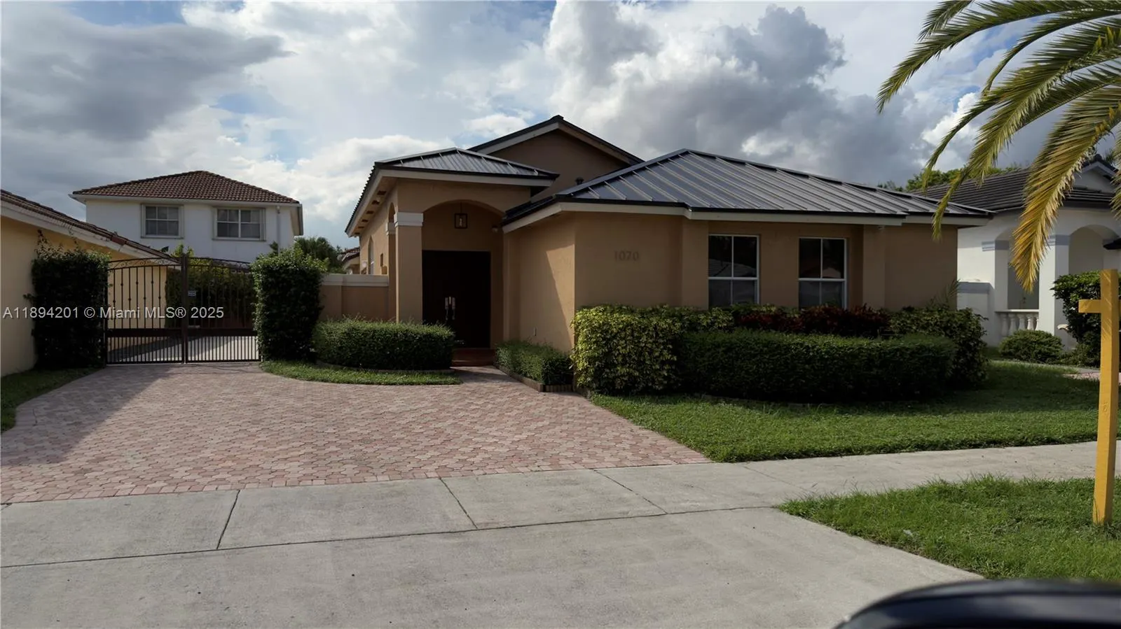 1070 NW 129th Pl