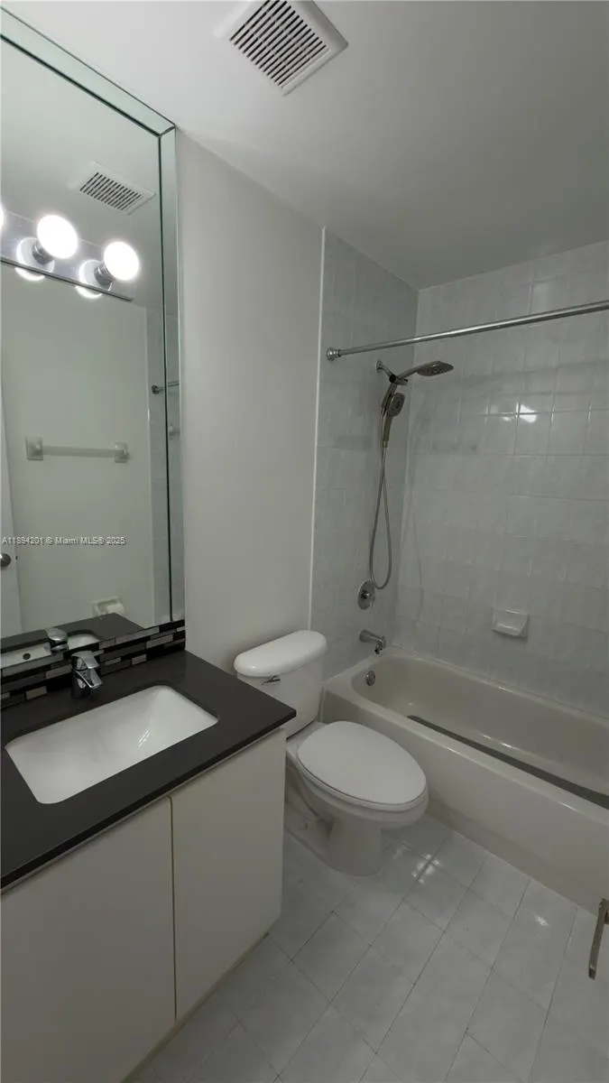 1070 NW 129th Pl