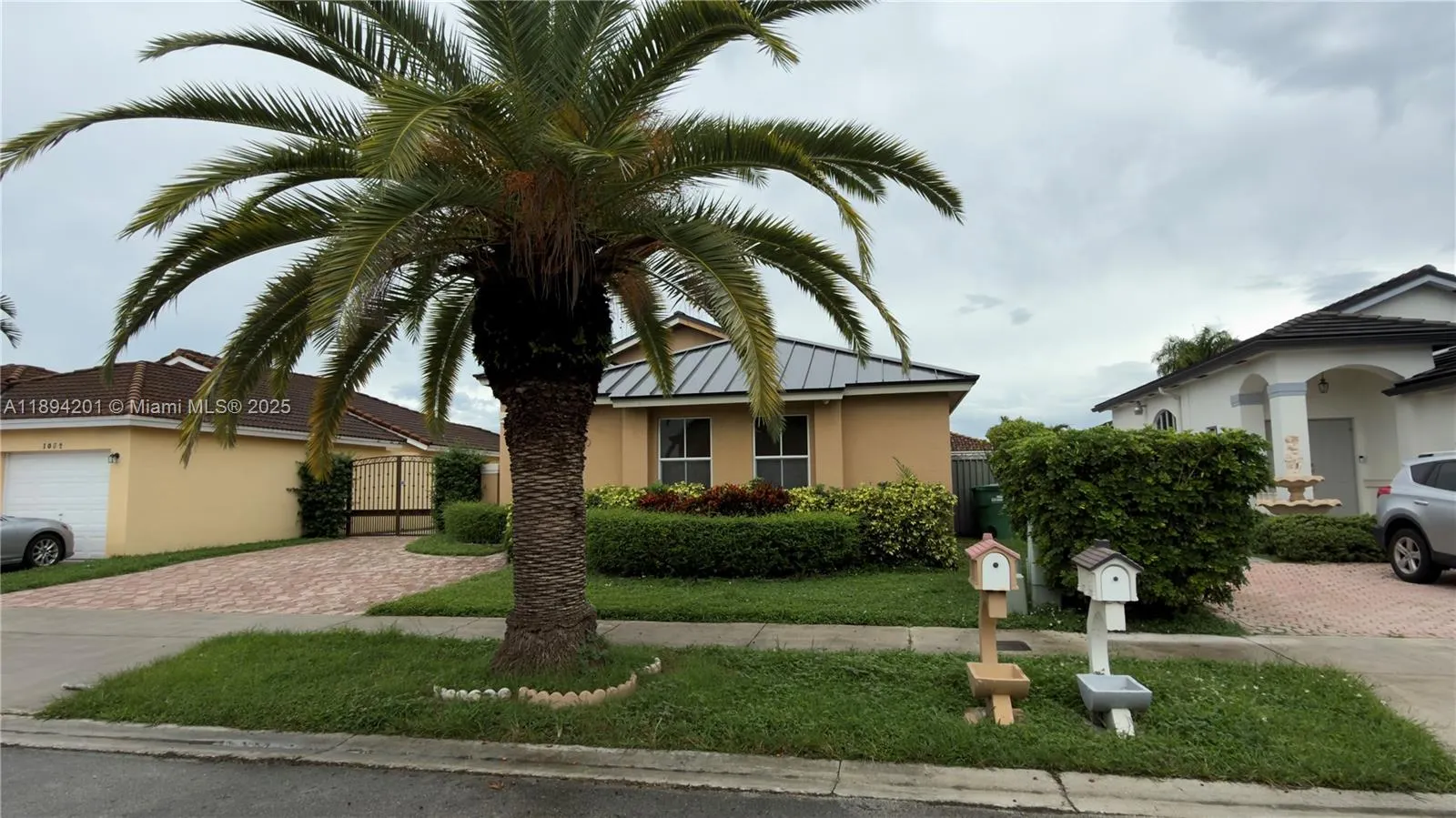 1070 NW 129th Pl