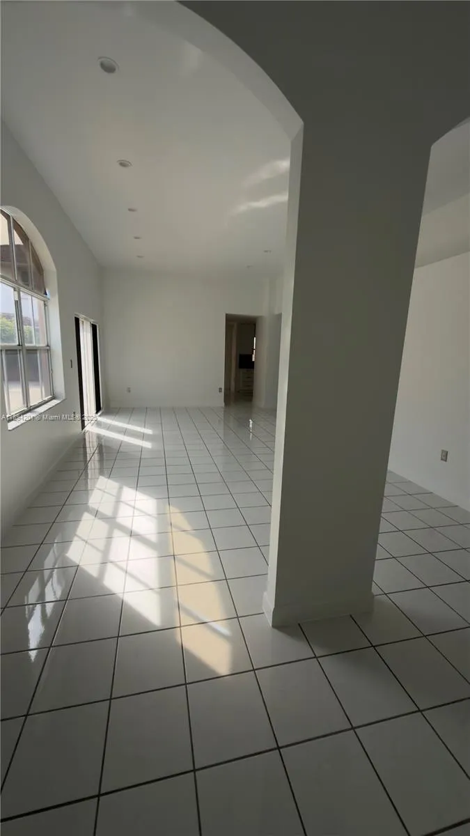 1070 NW 129th Pl