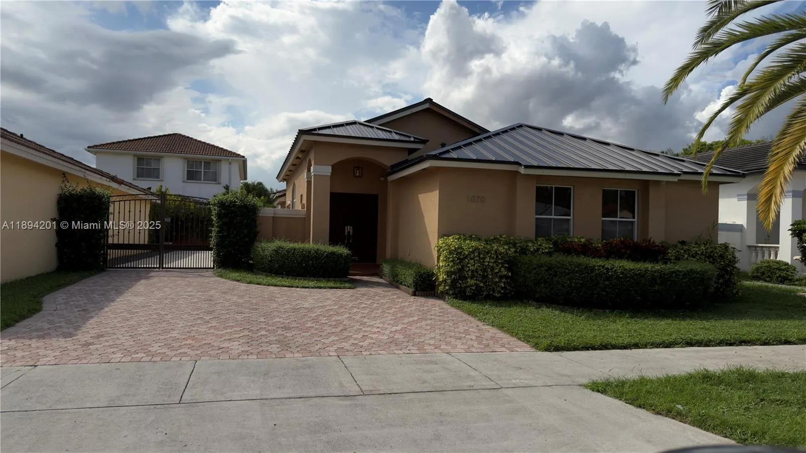 1070 NW 129th Pl