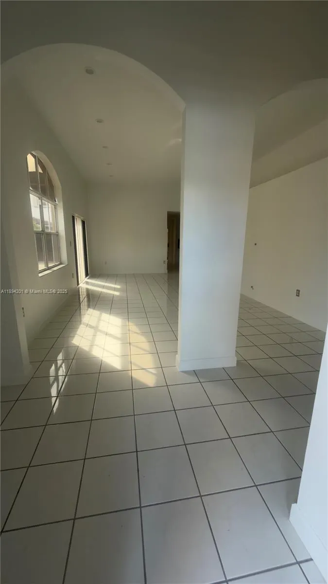 1070 NW 129th Pl