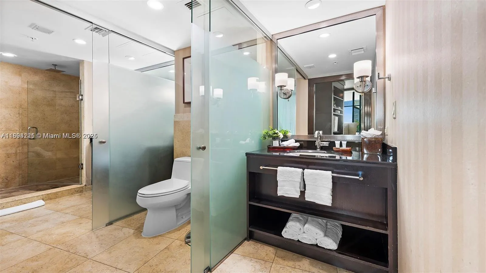 1437 Collins Ave, #327
