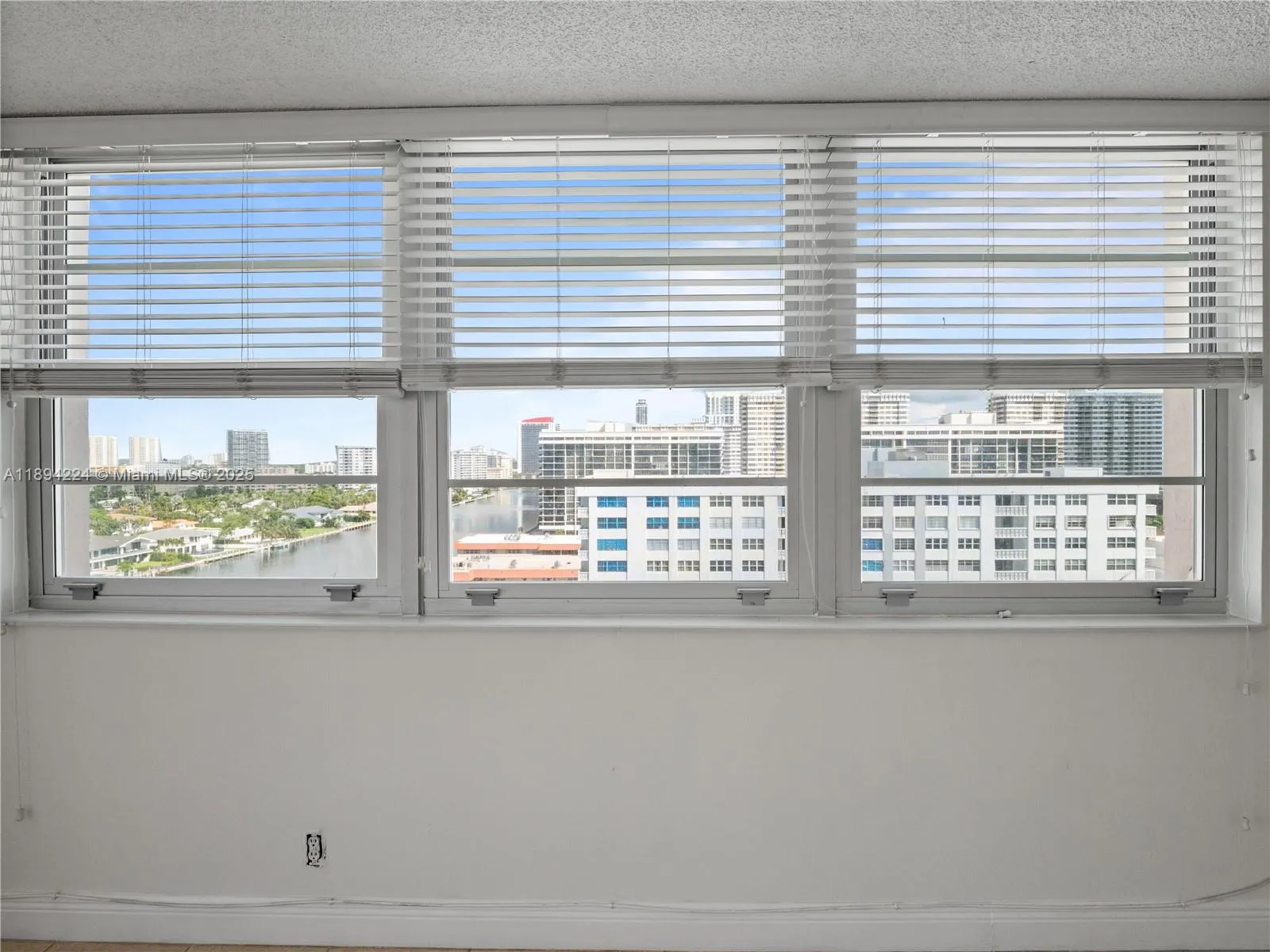 3161 S Ocean Dr, #1201