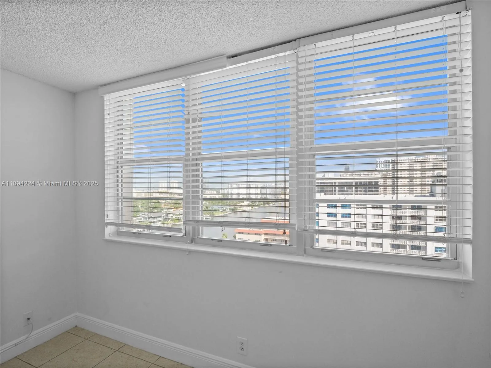 3161 S Ocean Dr, #1201