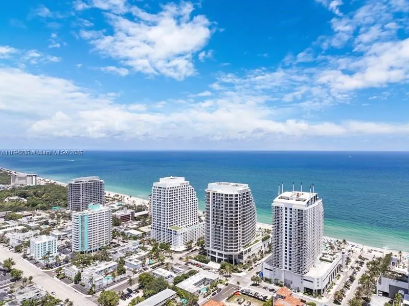 3000 Riomar St, #308