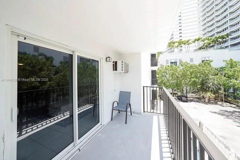 3000 Riomar St, #308
