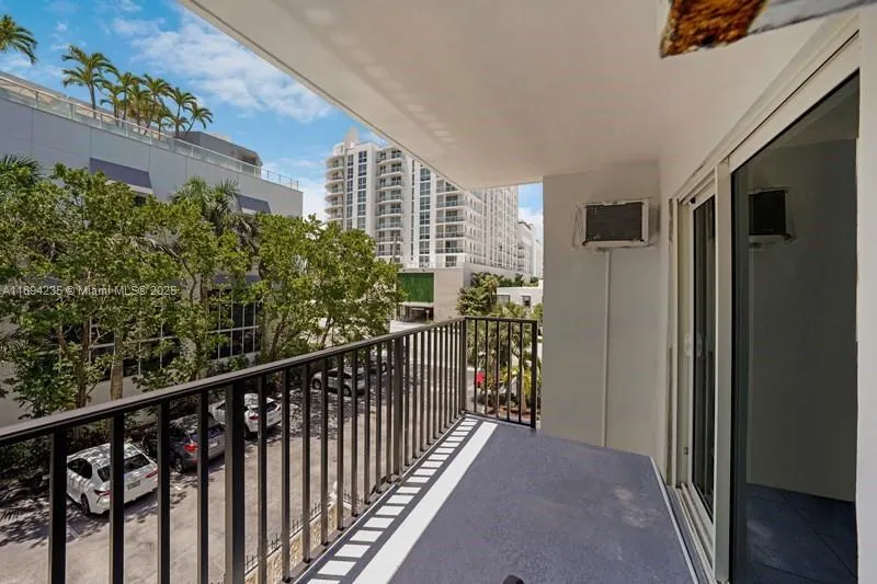 3000 Riomar St, #308