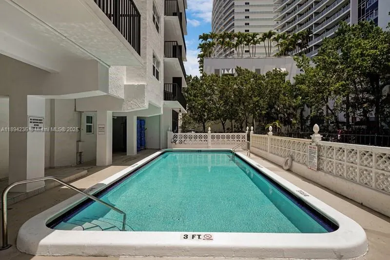 3000 Riomar St, #308