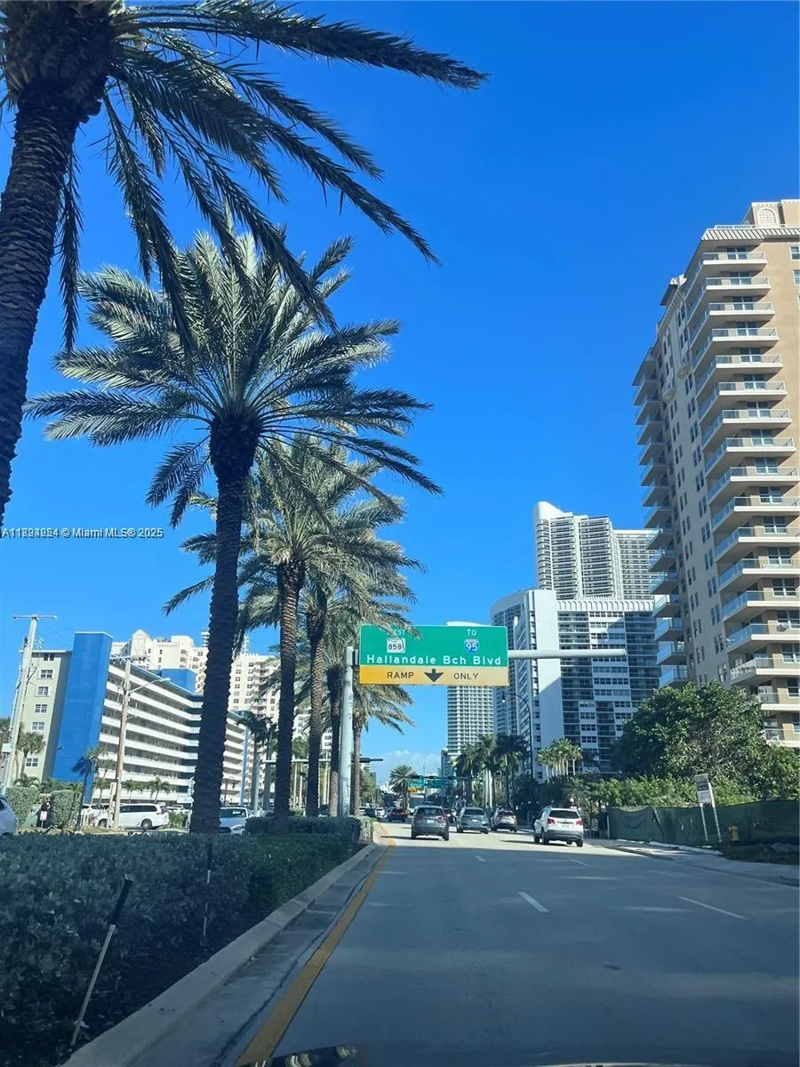 1913 S Ocean Dr, #302