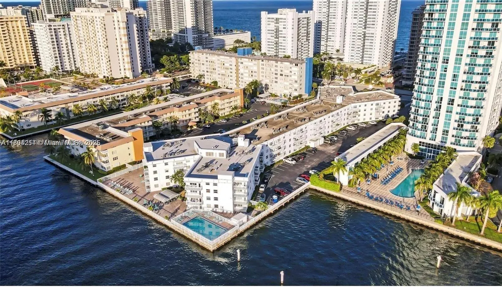 1913 S Ocean Dr, #302