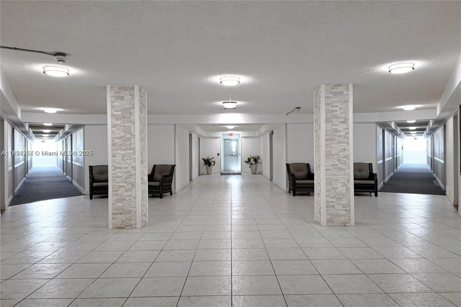 1913 S Ocean Dr, #302