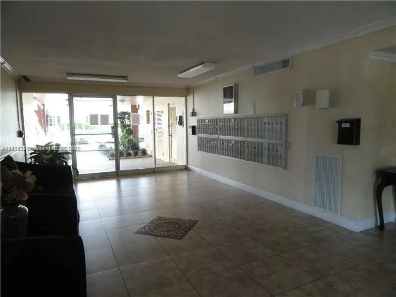 16410 Miami Dr, #504