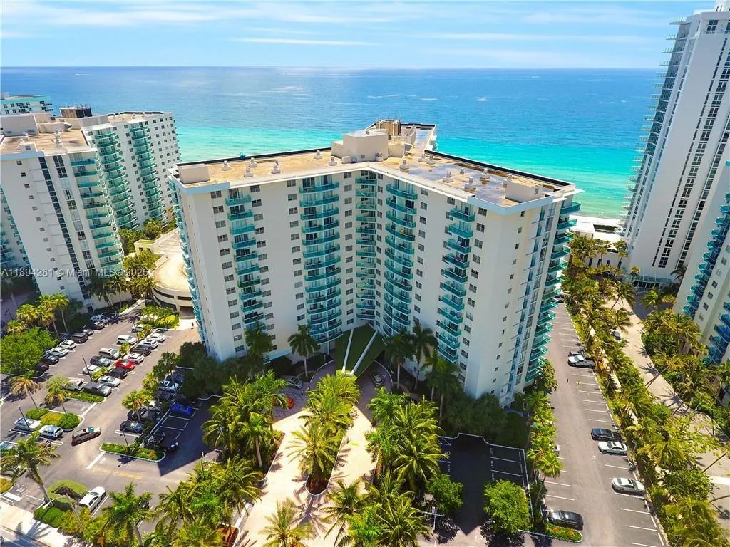 3901 S Ocean Dr, #8C
