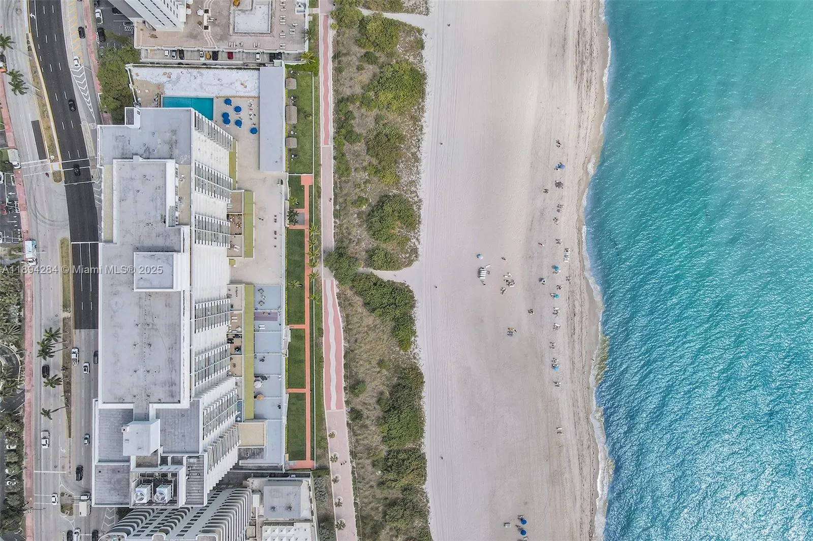 5601 Collins Ave, #504