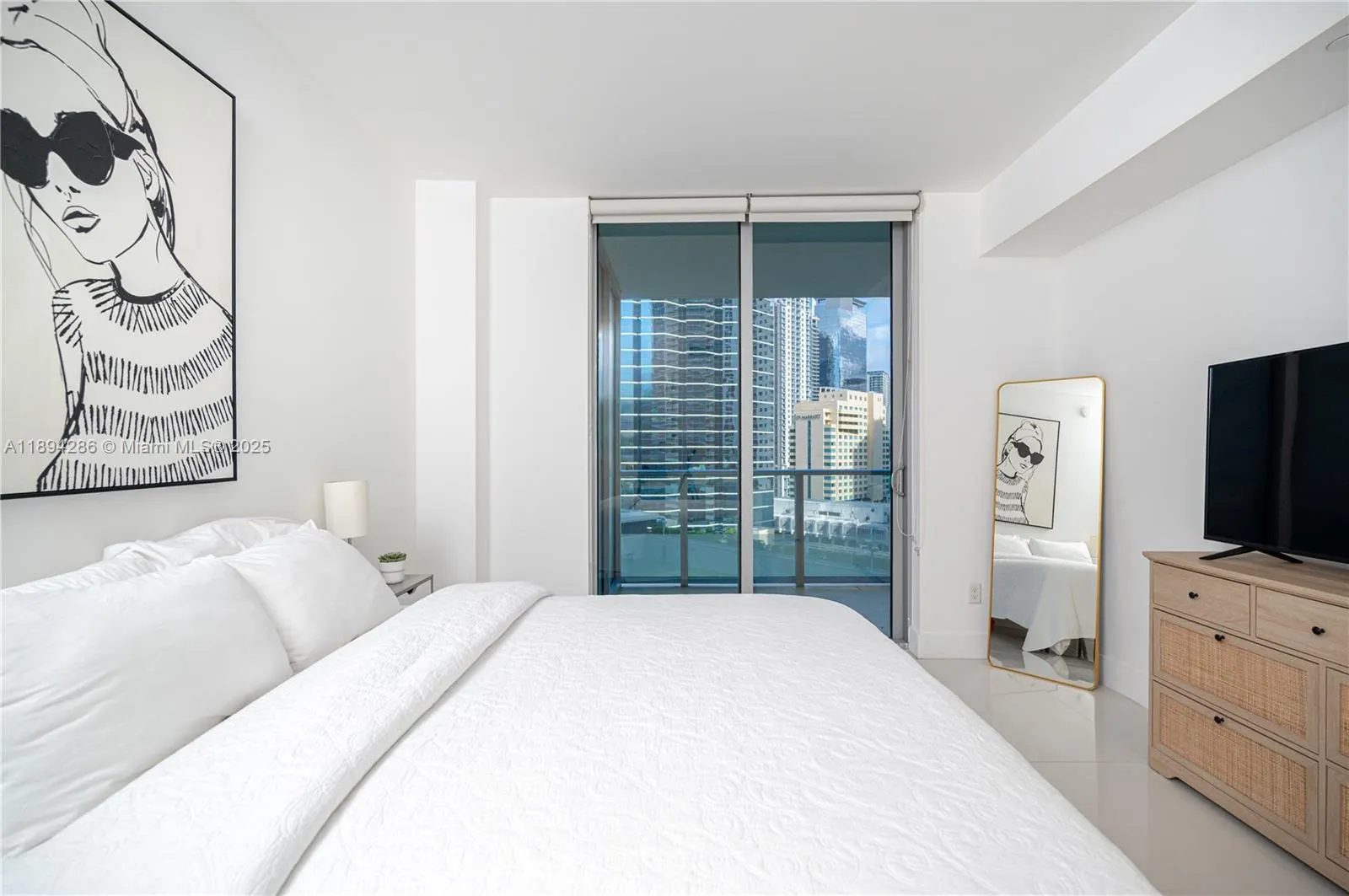 1300 Brickell Bay Dr, #1601