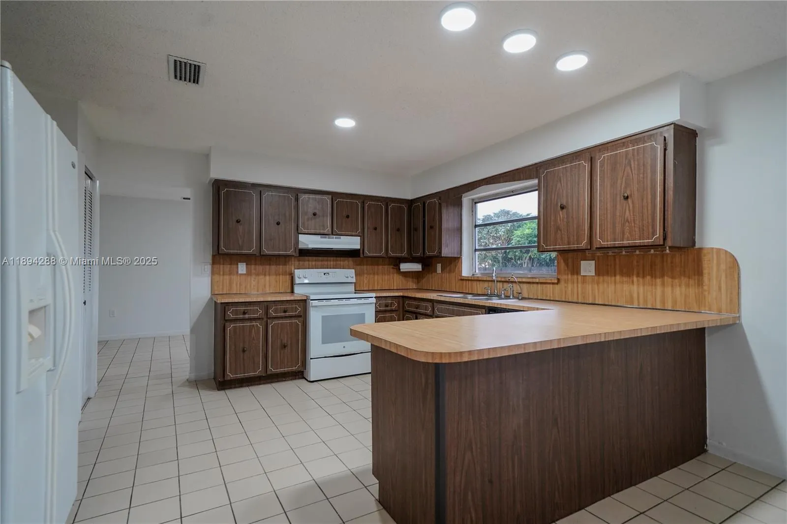 9744 SW 4th Ter
