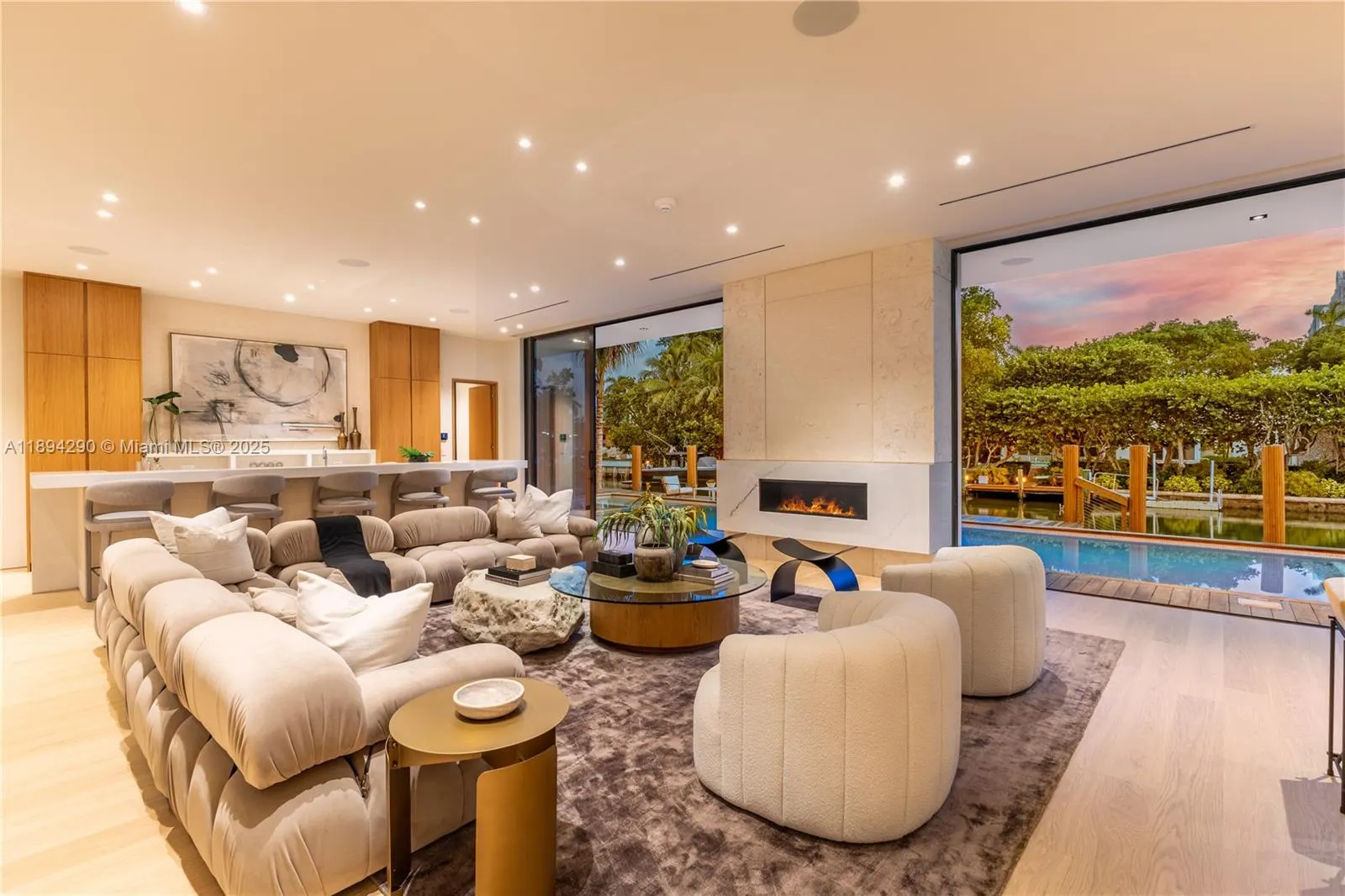 2288 Sunset Dr