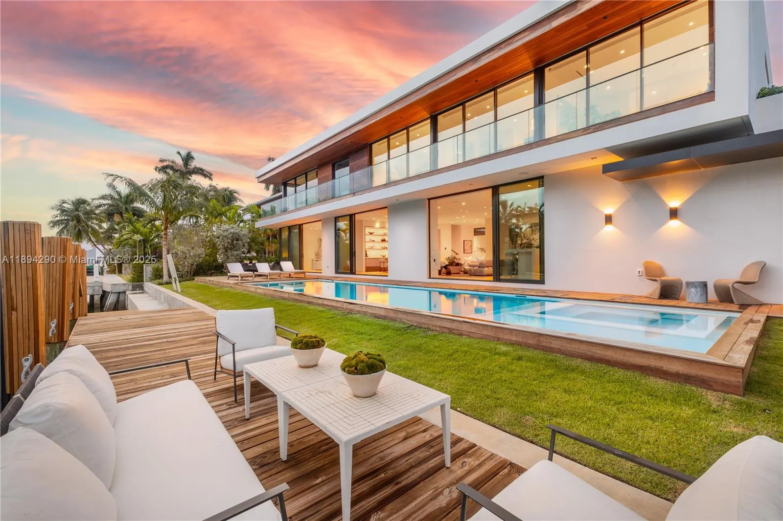 2288 Sunset Dr