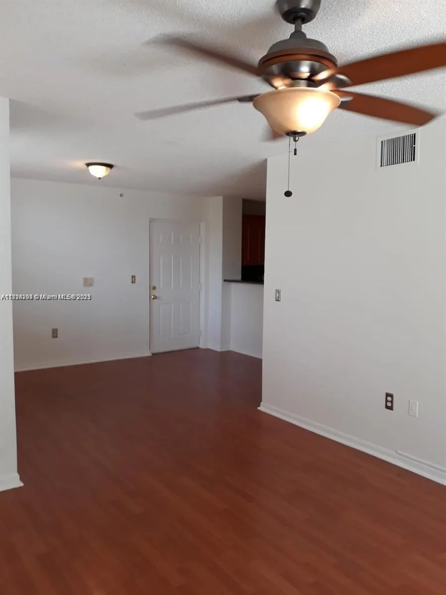 2123 Renaissance Blvd, #207
