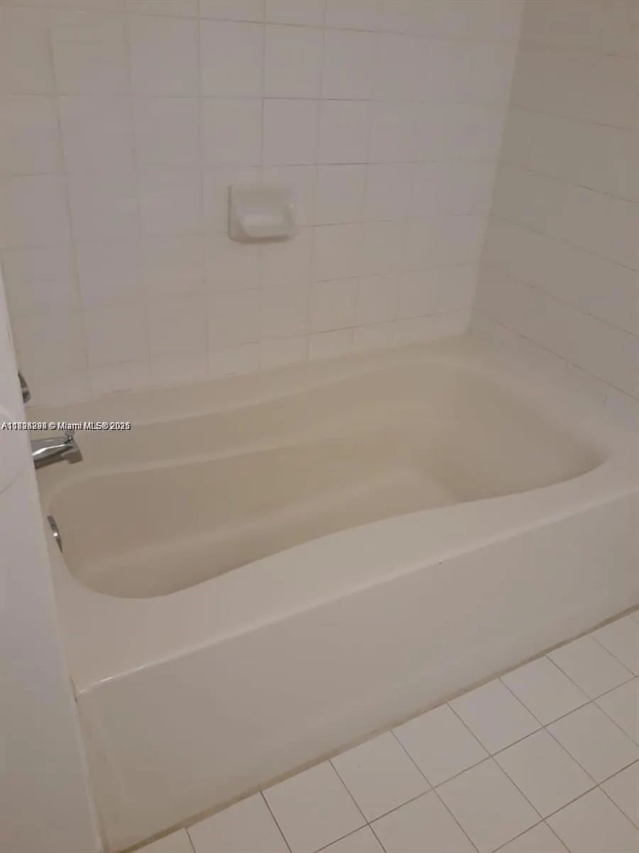 2123 Renaissance Blvd, #207