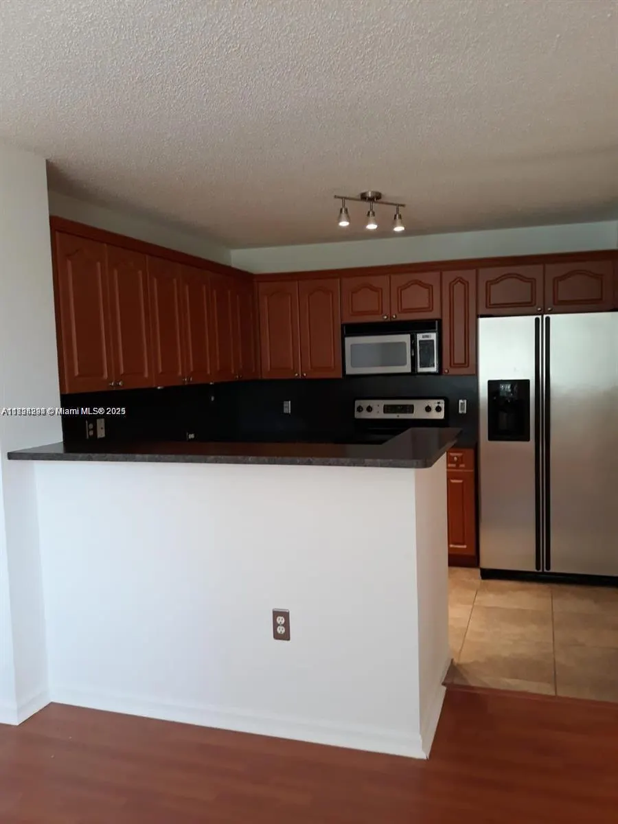 2123 Renaissance Blvd, #207