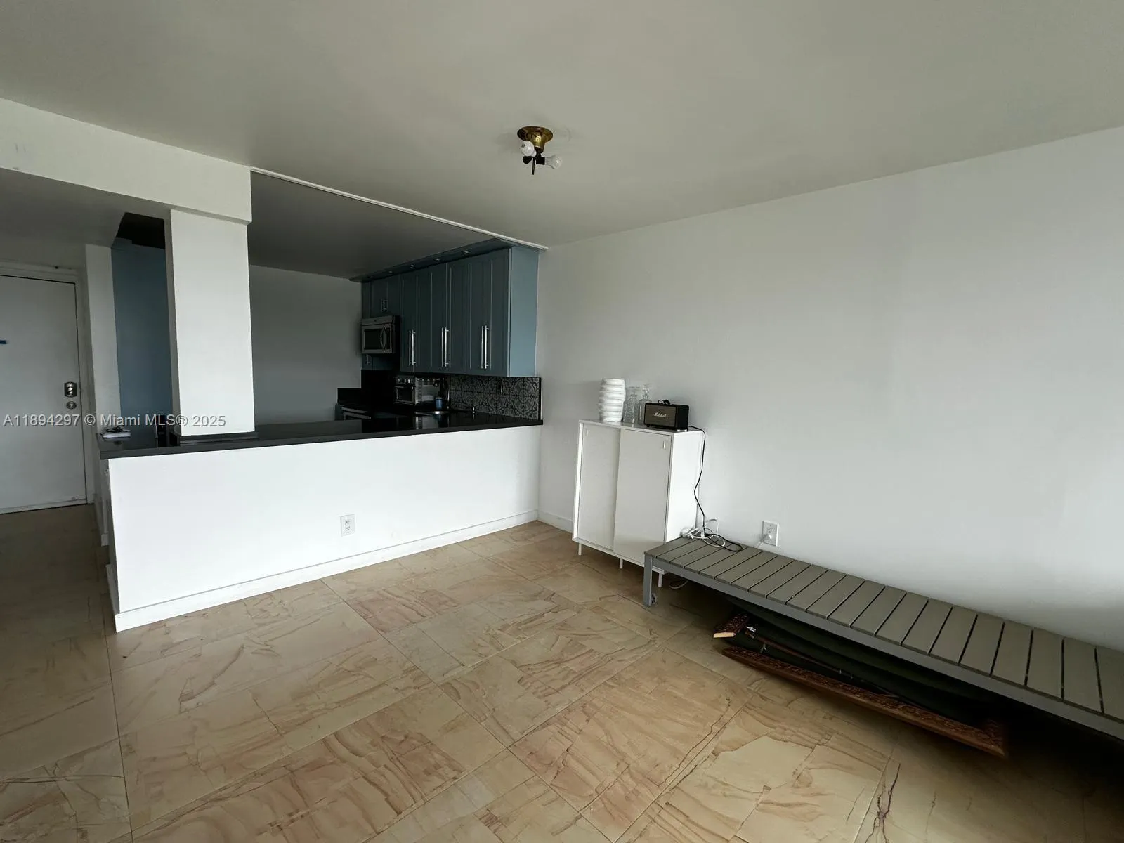 8233 Harding Ave, #403