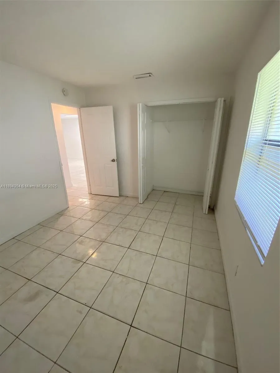 717 NW 5th Ave, #1