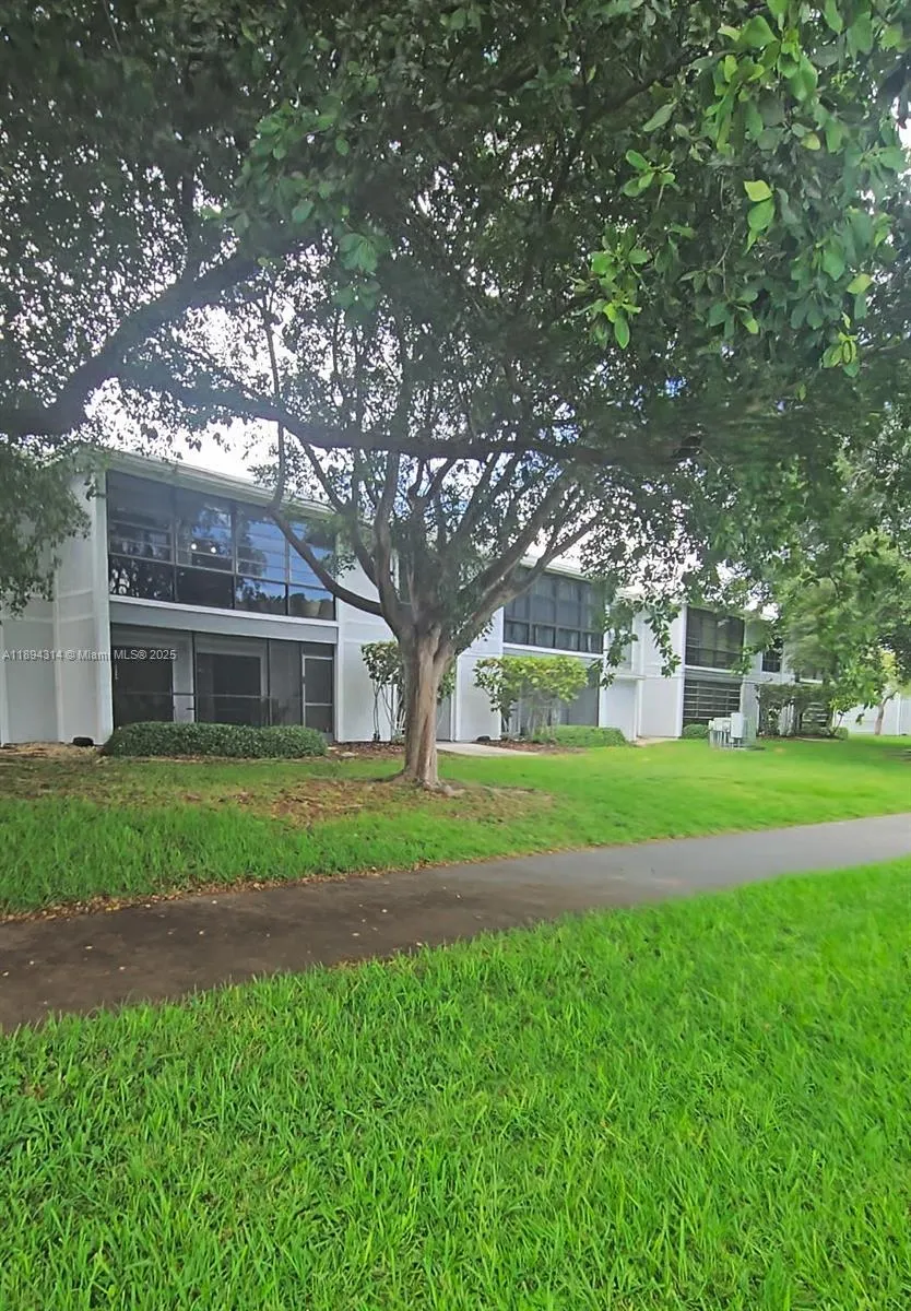 9723 Hammocks Blvd, #102
