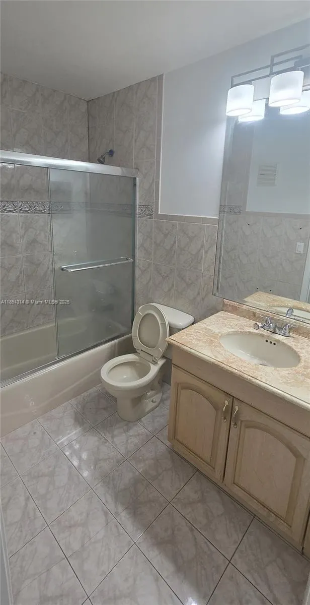 9723 Hammocks Blvd, #102