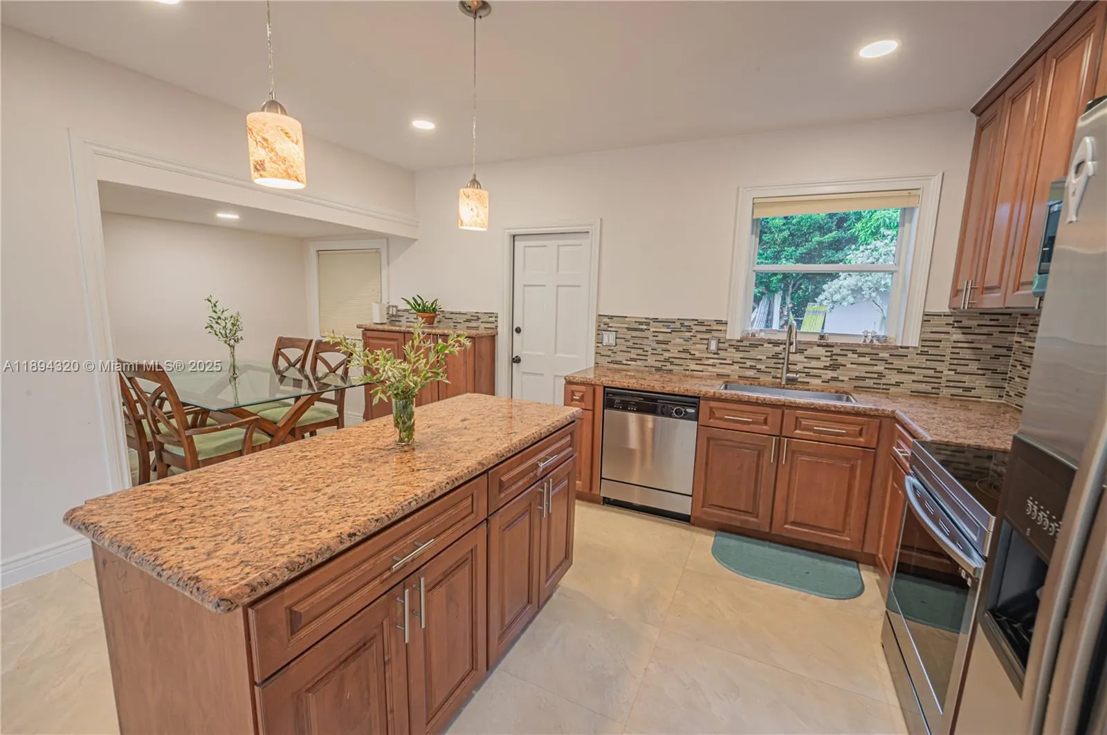 735 NW 122nd St