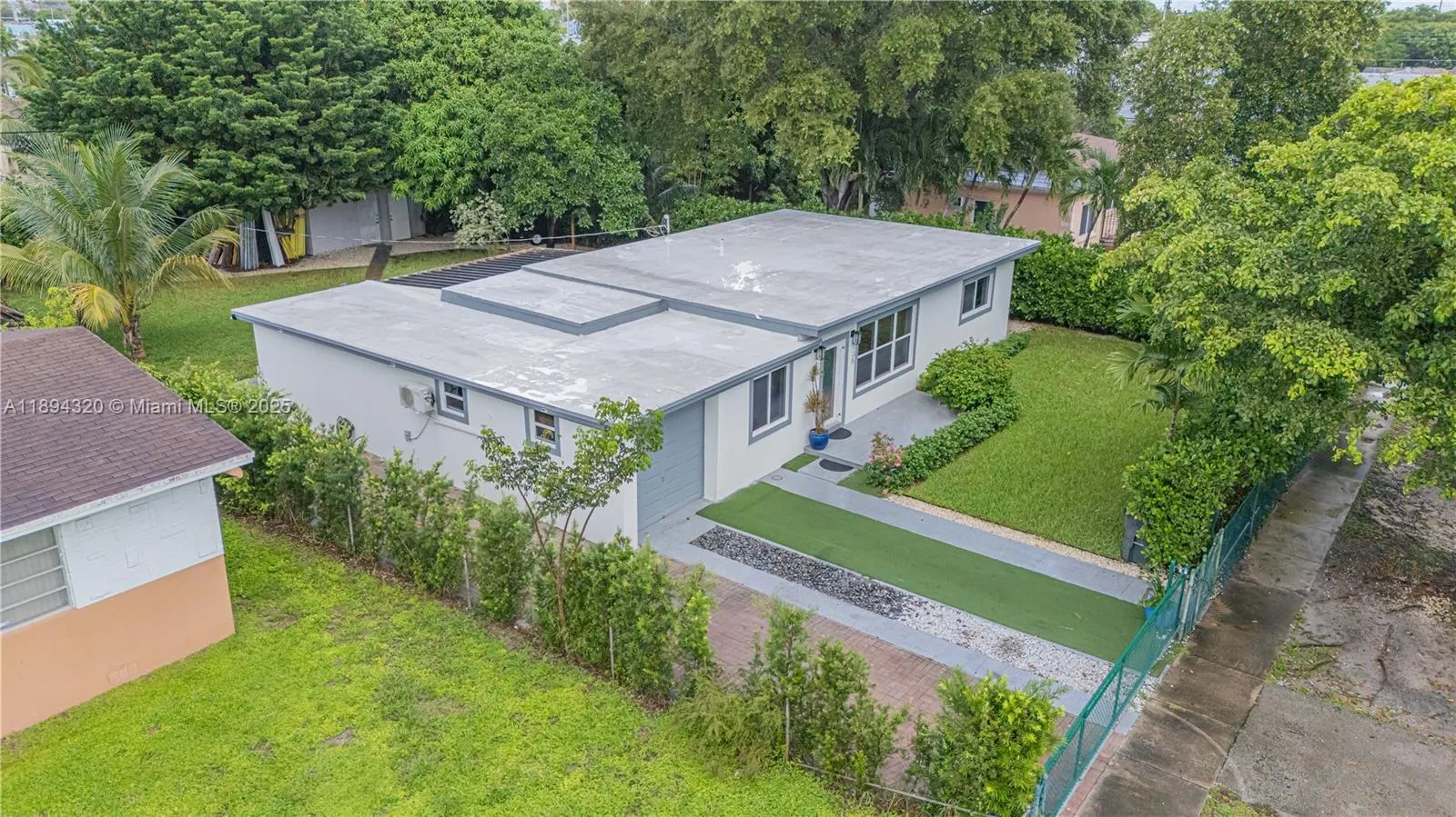 735 NW 122nd St